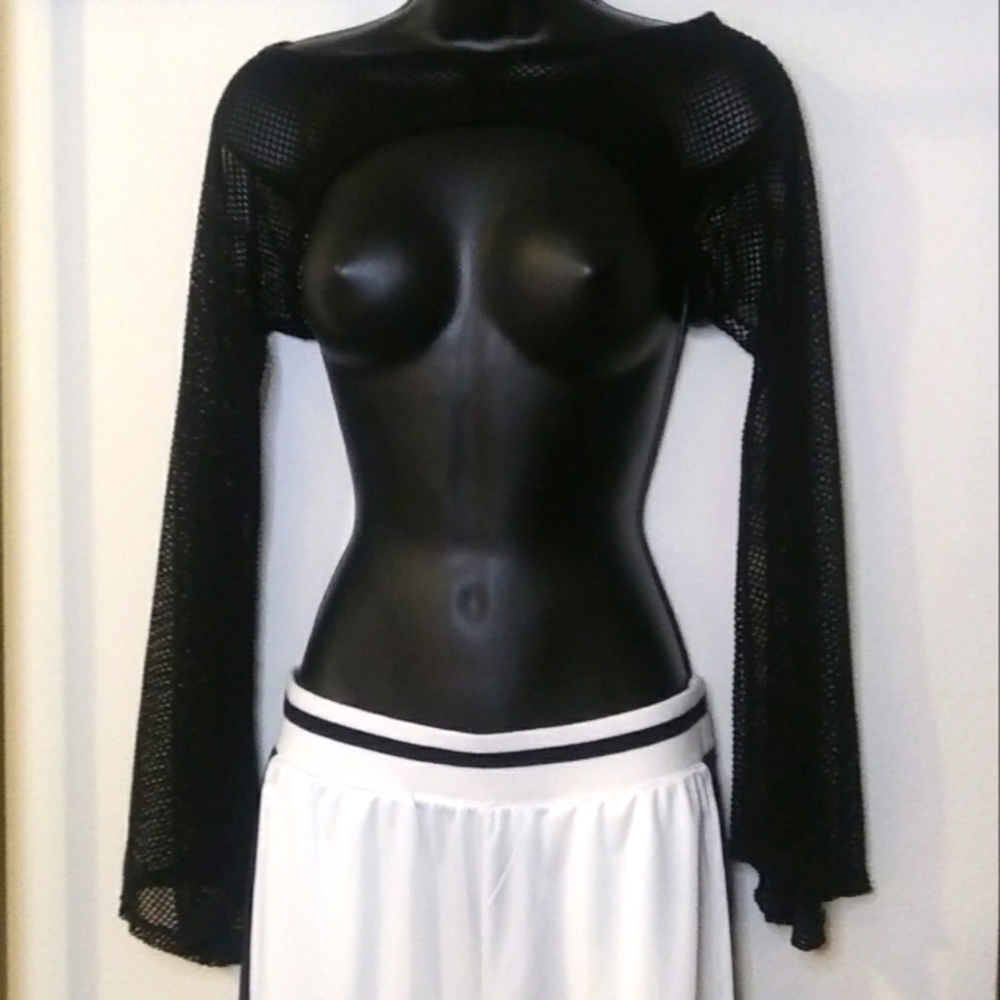 Crop Top. FOREVER 21. Black Net. Long Bell Sleeve. Sexy. Size S.